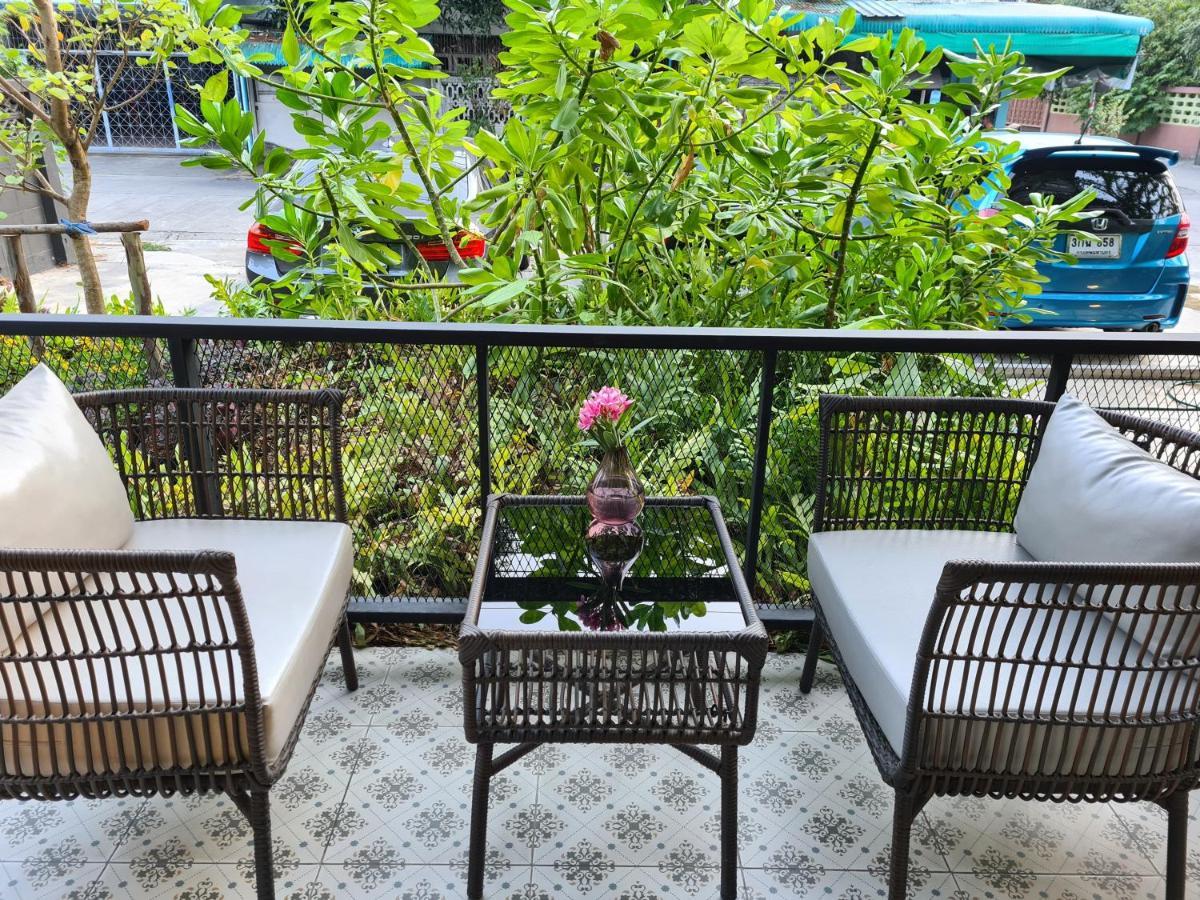 The Lantern Suites Ban Song Hong 外观 照片