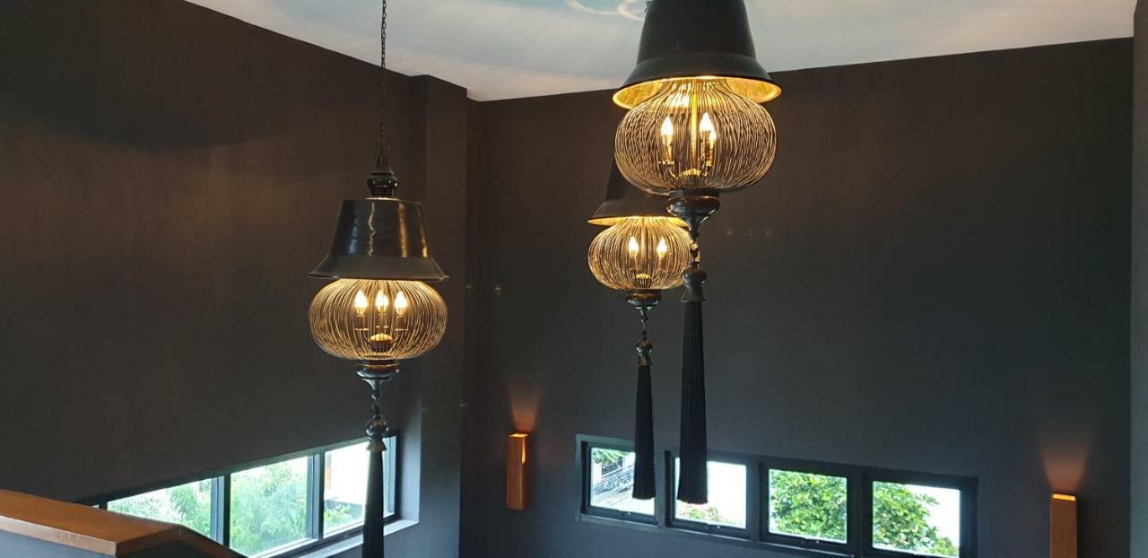 The Lantern Suites Ban Song Hong 外观 照片